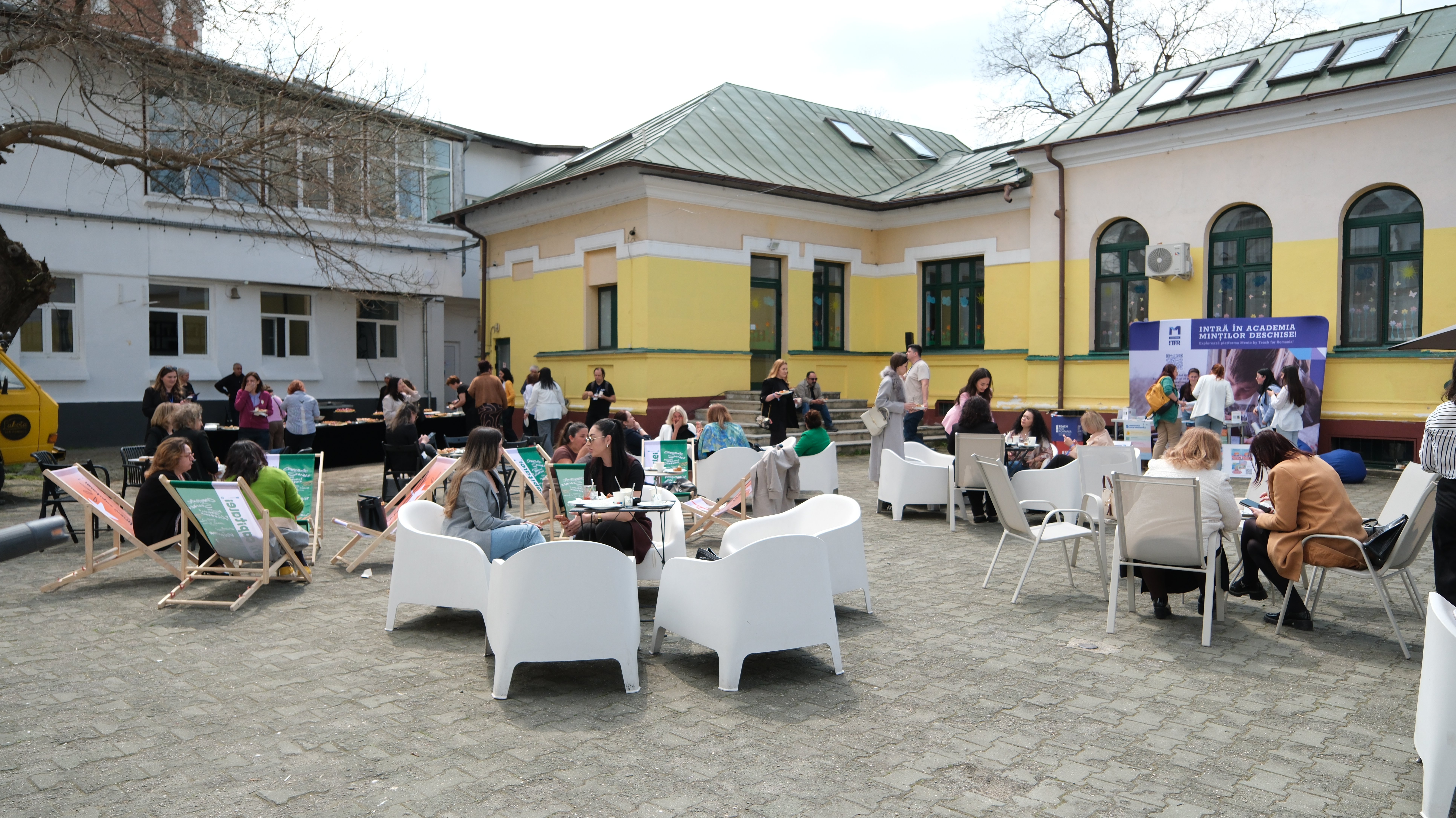 EDUMI Fest la The Youth, o zi dedicată profesorilor care vor să facă lucrurile altfel