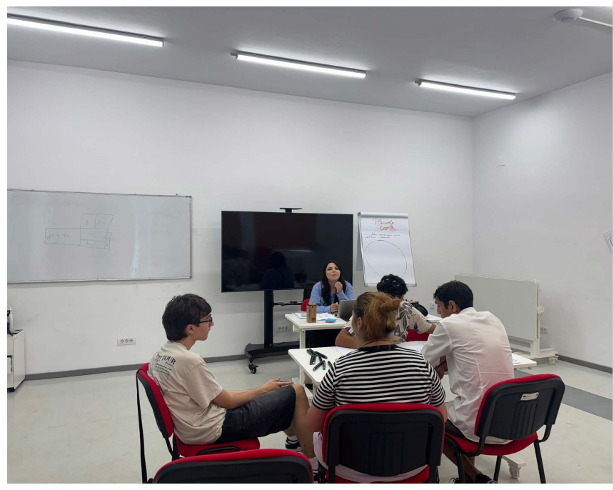A Treia Săptămână de City Summer Camps: Conflicte de grup, chei de apartament și viața pe cont propriu